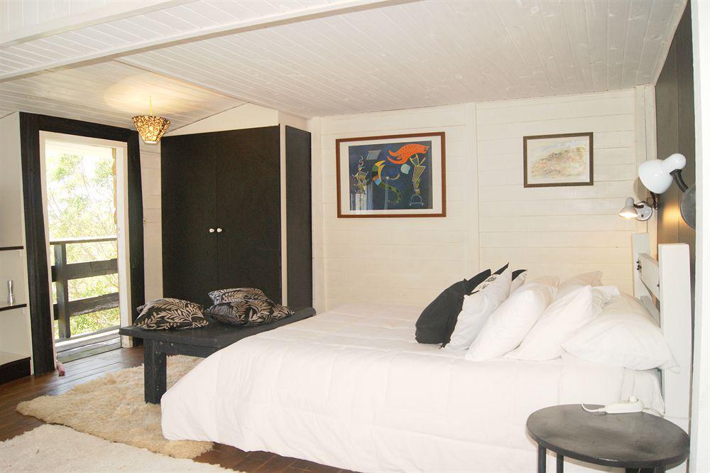Harry Pisek Hotel